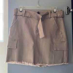 CARGO SKIRT! GREAT DEAL